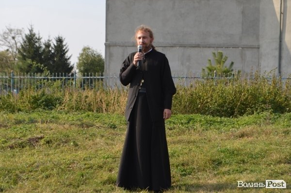 На Волині козаки і монахи допомагали воякам. ФОТО