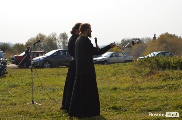 На Волині козаки і монахи допомагали воякам. ФОТО