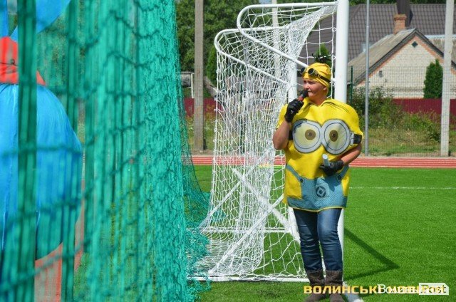 У селі  під Луцьком відкрили надсучасний стадіон. ФОТО