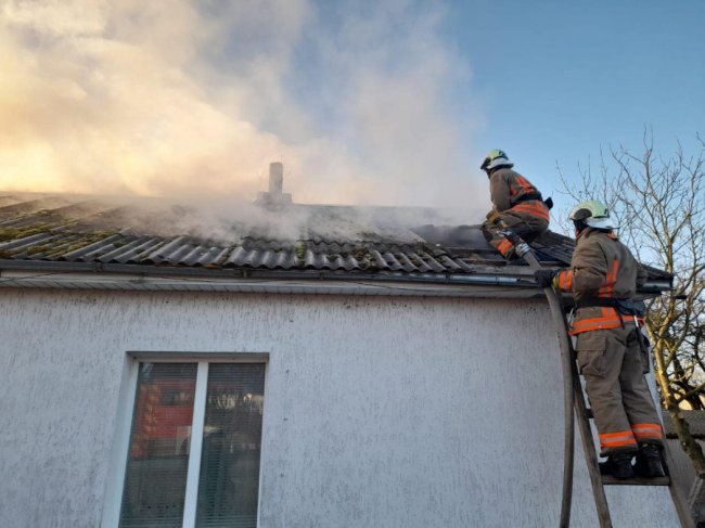 У селі на Волині спалахнув житловий будинок