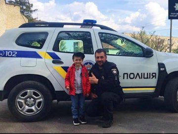На Волині поліцейський здійснив мрію 5-річного хлопчика