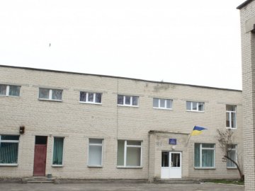 У Луцьку дах дитячого садочка потребує ремонту