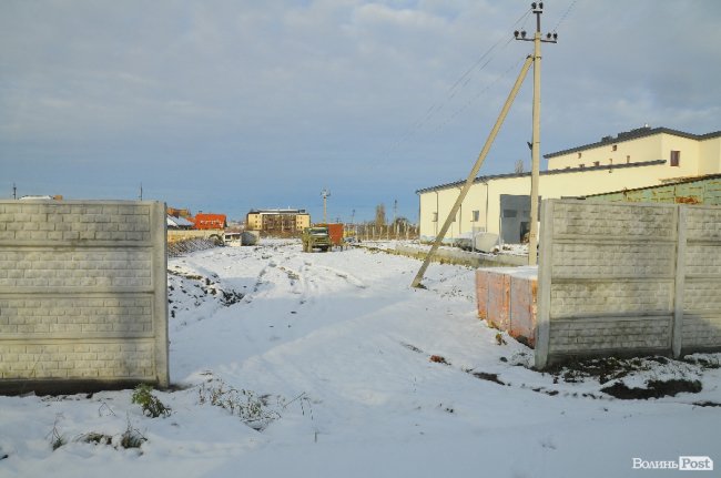 Біля Луцька зупиняють багатоквартирне будівництво через незаконні документи