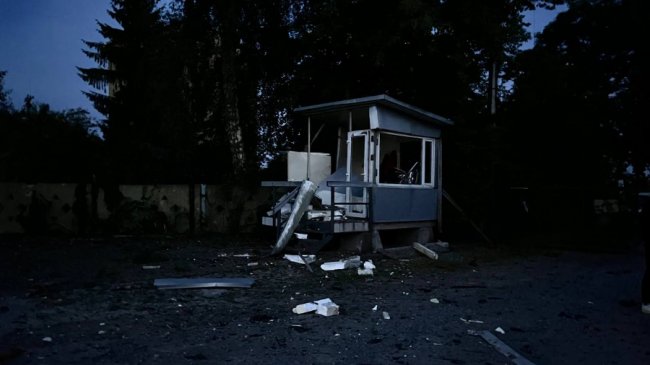 Львівщина: росіяни влучили у багатоповерховий житловий будинок, є постраждалі