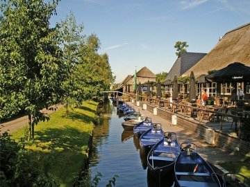 Нідерланди дозволили в'їзд вакцинованих українців