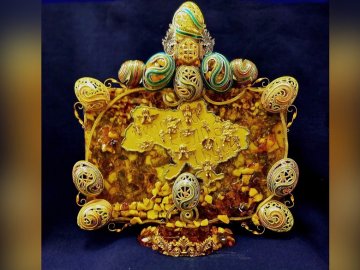 До Дня Незалежності волинський «Фаберже» виготовив унікальне панно