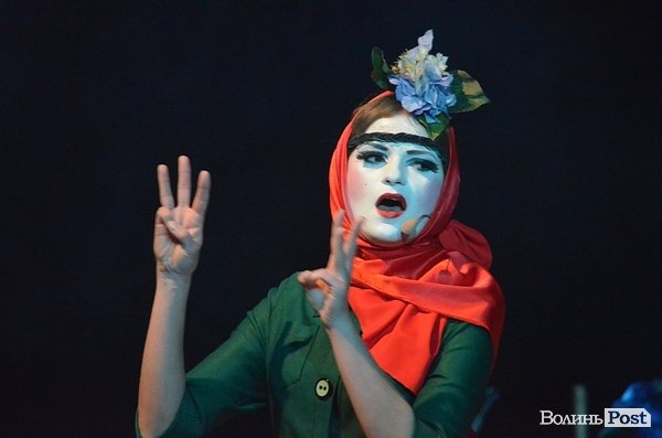 «Я хочу від них дітей»: Dakh Daughters підірвали луцьку публіку. ФОТО