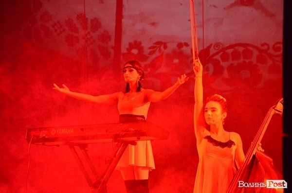 «Я хочу від них дітей»: Dakh Daughters підірвали луцьку публіку. ФОТО