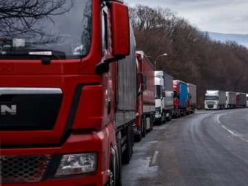 Польські перевізники погрожують перекрити ще один пункт пропуску з 20 листопада, – ЗМІ 