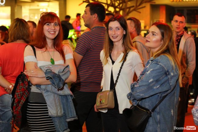 Як це було: фото грандіозного концерту «Ляпис 98» у «ПортCity»