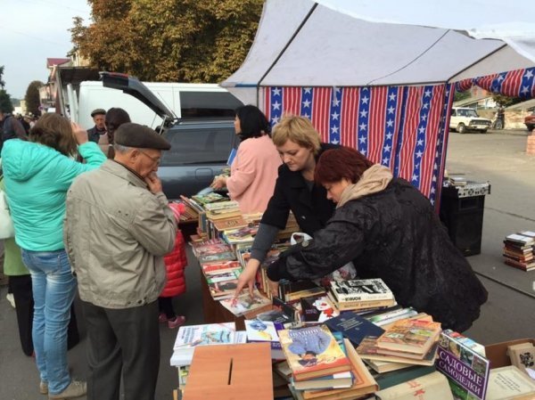 У Володимирі-Волинському проходить книжковий ярмарок. ФОТО