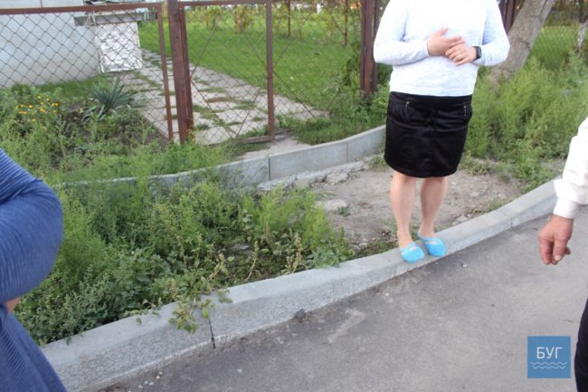 Мешканці Нововолинська відстоюють свою вулицю, яка руйнується через будівництво парковки