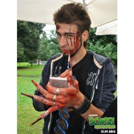 Львовом розгулювали зомбі. ФОТО. ВІДЕО