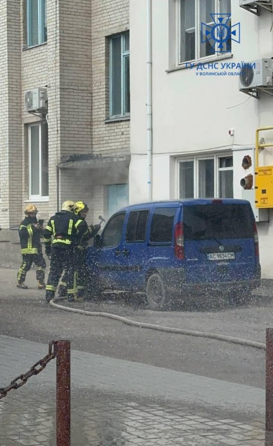 На Волині горів автомобіль. ФОТО