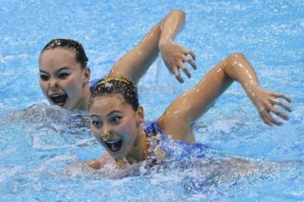 Опублікували шокуючі фото олімпійських «русалок»