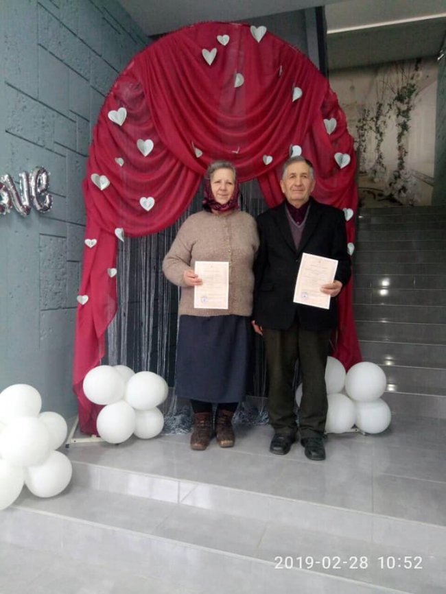 В останній день зими на Волині розписалися молодята «в літах». ФОТО