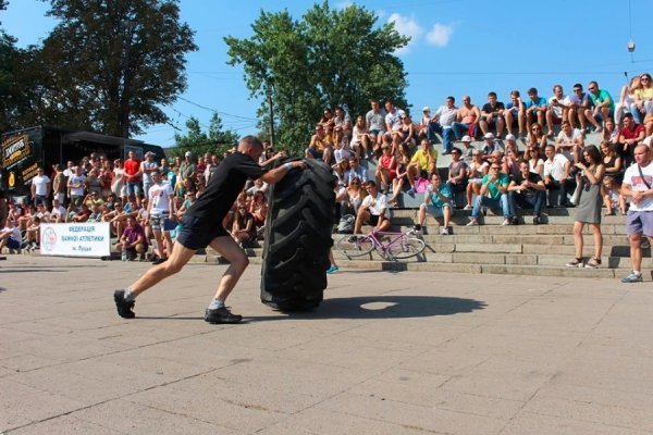 Луцькі патрульні взяли участь у змаганнях з кросфіту. ФОТО
