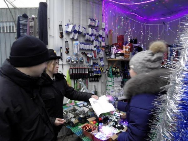 «Облава» на нововолинському ринку: шукали піротехніку