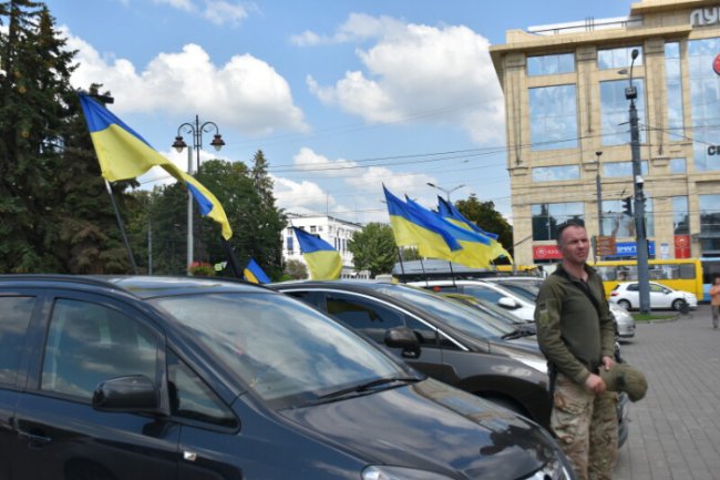 Луцьк попрощався із загиблим Героєм Олександром Шевляковим
