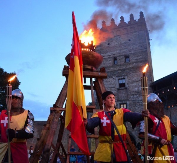 «Ніч у Луцькому замку-2013» стартувала. ФОТО 
