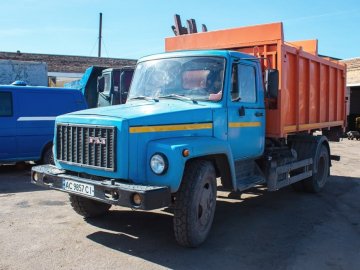 Нововолинські сміттєвози оснастили GPS-навігаторами. ВІДЕО