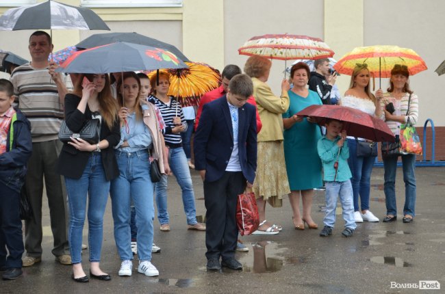 У луцькому політесі «відгуділи» випускний. ФОТО