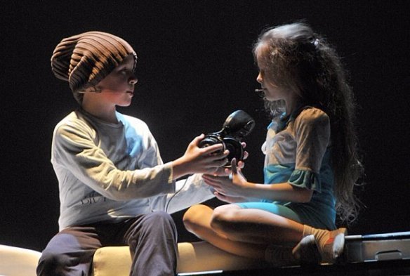 У Луцьку благодійна вистава зібрала гроші для хворих дітей. ФОТО