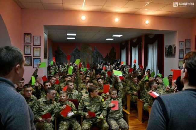 Наркотик - вбивця: у військовому ліцеї розмовляли про небезпеку залежностей. ФОТО