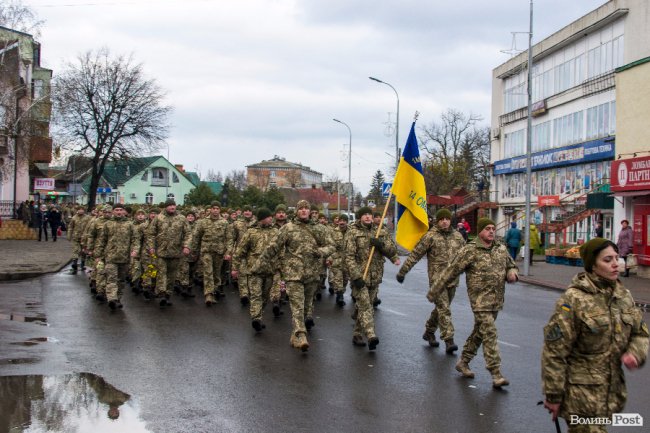Нарешті вдома! 14-та бригада пройшла маршем у Володимирі. ФОТО