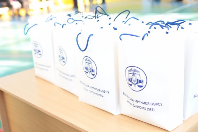 Футбол і подарунки: Волинська митниця відзначила річницю створення