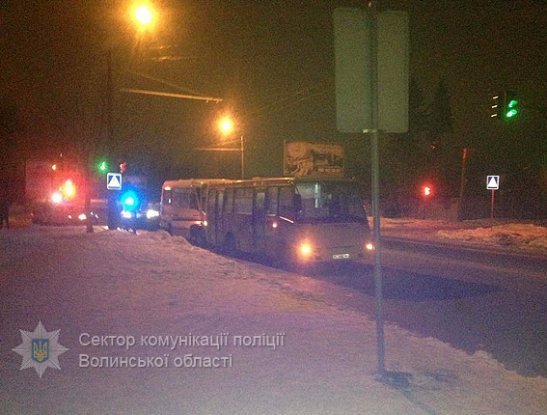 Аварія у Луцьку: постраждали двоє людей