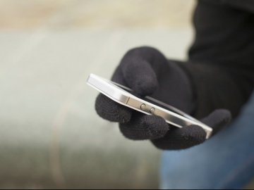 Попросив подзвонити і втік з телефоном: у Луцьку чоловік став жертвою шахрая