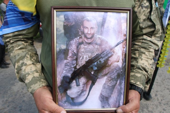 На Волині попрощалися з 38-річним Героєм Валерієм Єфімчуком