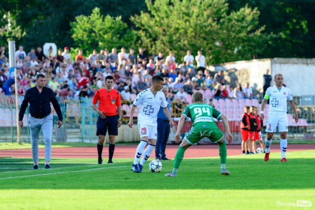 «Волинь» – «Карпати»: великий фотозвіт із нашумілого матчу