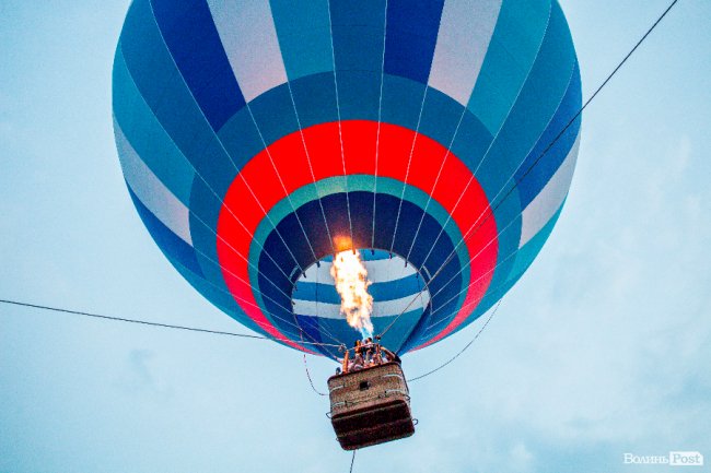 Яскраво, повітряно, незабутньо: фінальний день фестивалю «Aerosfera» у Луцьку. ФОТО