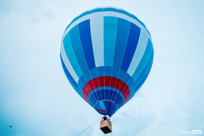 Яскраво, повітряно, незабутньо: фінальний день фестивалю «Aerosfera» у Луцьку. ФОТО