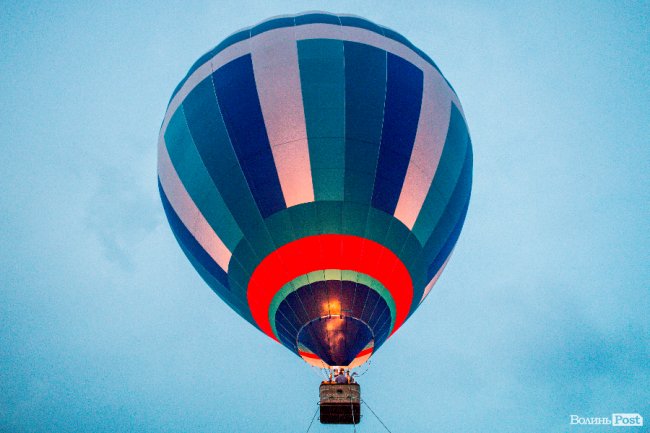 Яскраво, повітряно, незабутньо: фінальний день фестивалю «Aerosfera» у Луцьку. ФОТО