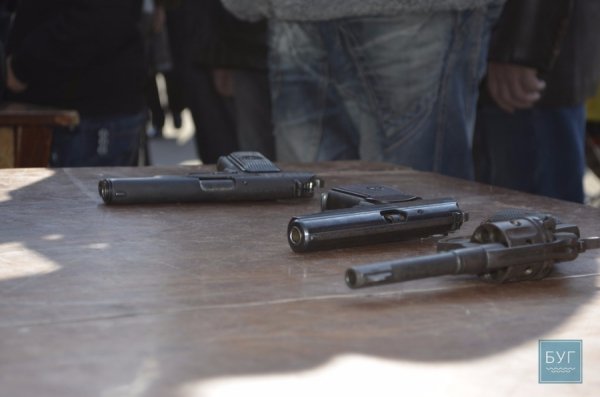 У Нововолинську демонстрували сучасну бойову зброю. ФОТО