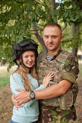 Провівши медовий місяць у Карпатах, волинський боєць повернувся в зону АТО. ФОТО. ВІДЕО