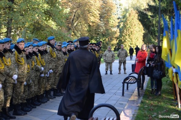 На Покрову у Луцьку освятили камінь на місці пам’ятника Волинським Героям АТО. ФОТО