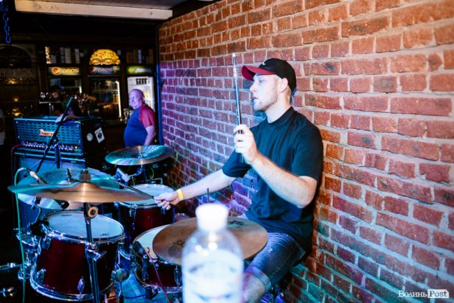 Альтернативний рок: у Луцьку презентували музичну школу