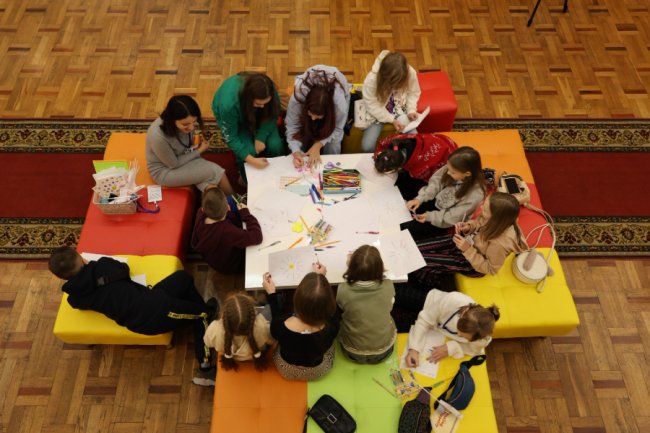 У волинському театрі започаткували лялькотерапію для дітей