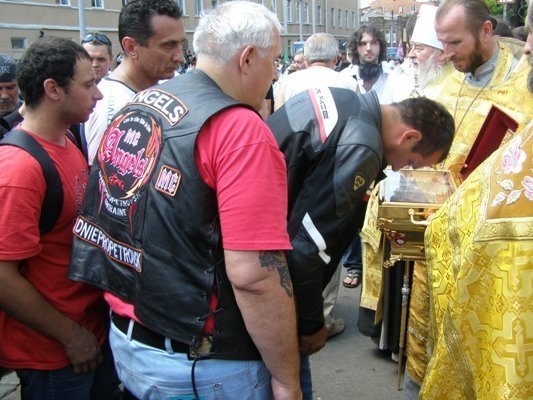 Півтори тисячі байкерів встановили рекорд України. ФОТО