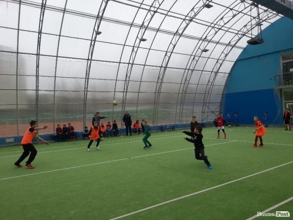 У спорткомплексі «Олімпія» відбувся перший відкритий  турнір з міні-футболу. ФОТО