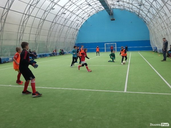 У спорткомплексі «Олімпія» відбувся перший відкритий  турнір з міні-футболу. ФОТО