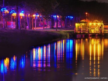 Краса центрального парку Луцька у сутінках. ФОТО