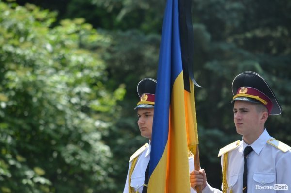 У Луцьку вшанували пам'ять жертв війни. ФОТО