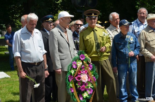 У Луцьку вшанували пам'ять жертв війни. ФОТО