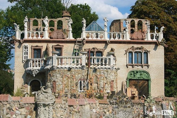 Місто, яке я люблю. Луцькі балкони