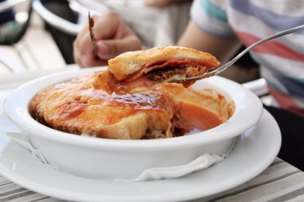 Португалія: франсезінья